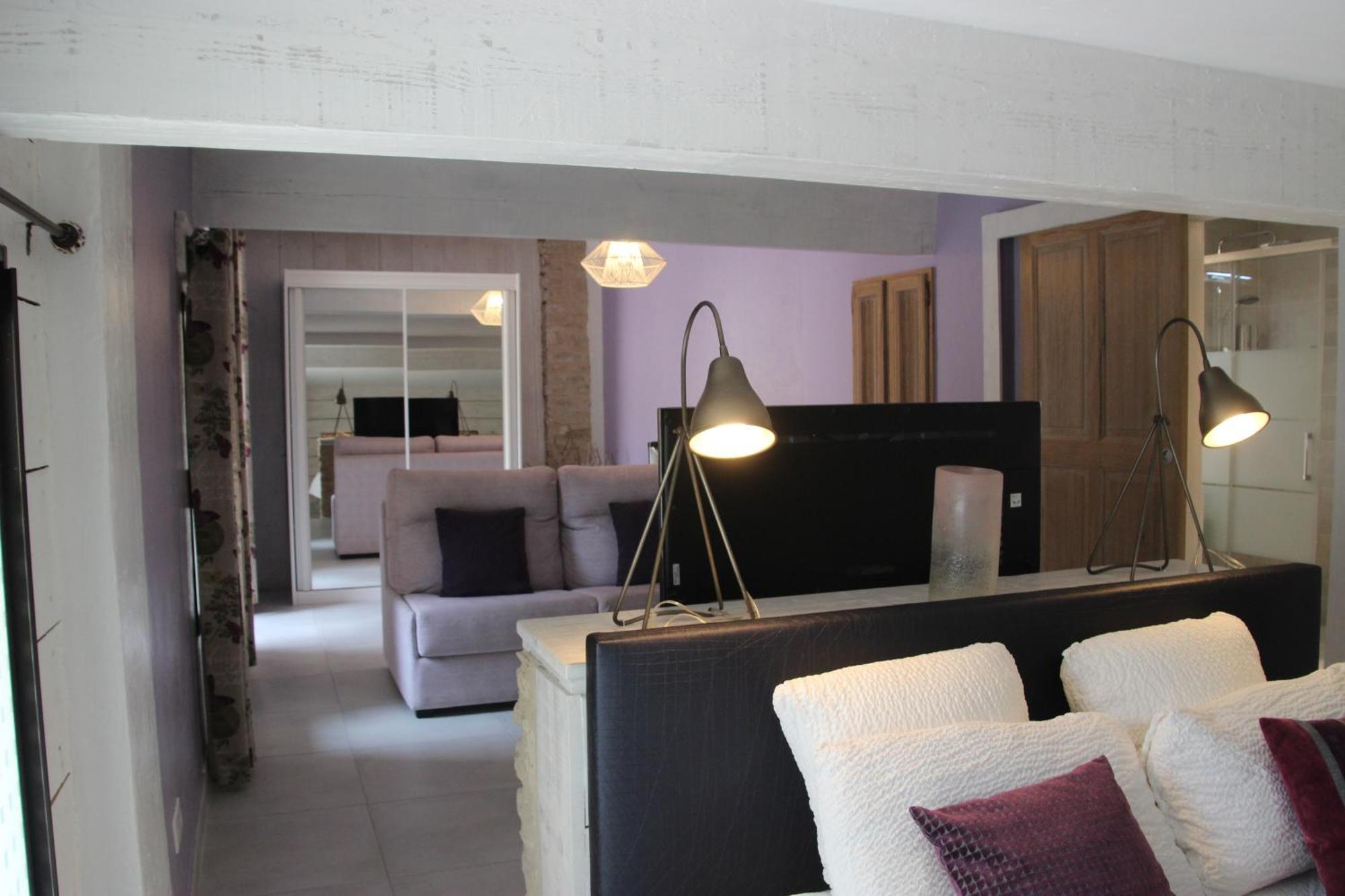 Guest house Le Hameau Fleur De Pierres , , Et Table D'hotes 3*