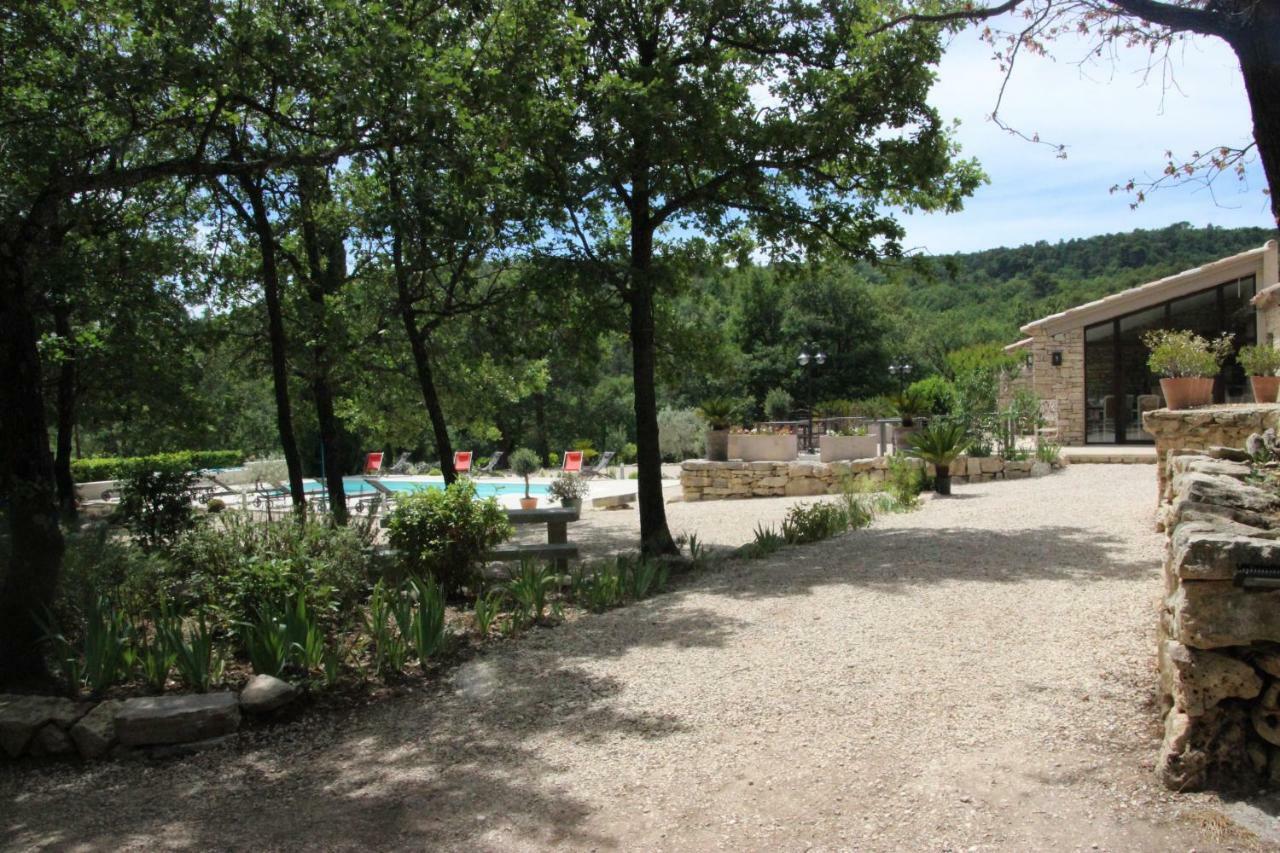 Le Hameau Fleur De Pierres , , Et Table D'hotes