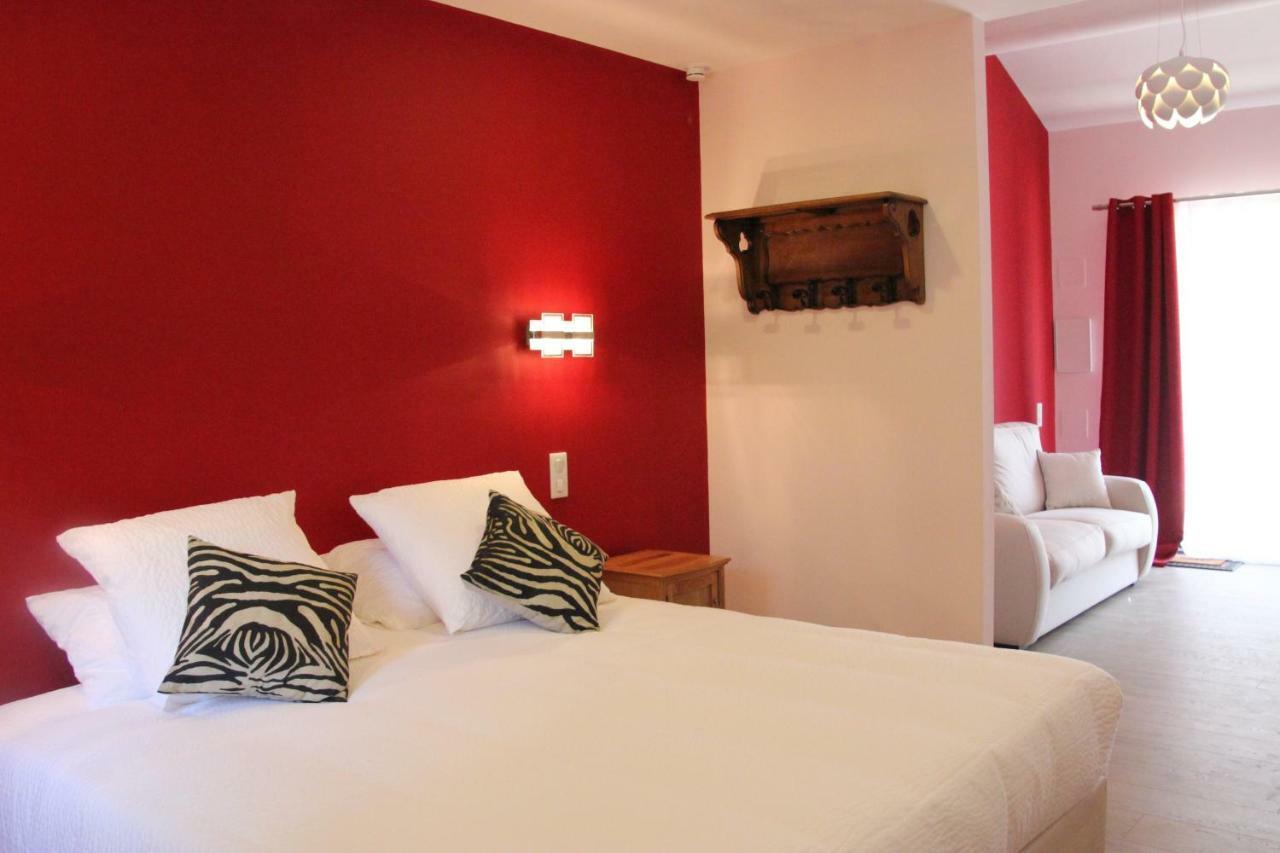 Le Hameau Fleur De Pierres , , Et Table D'hotes 3* Murs (Vaucluse)