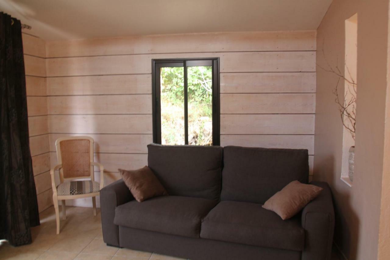 Guest house Le Hameau Fleur De Pierres , , Et Table D'hotes Murs (Vaucluse)