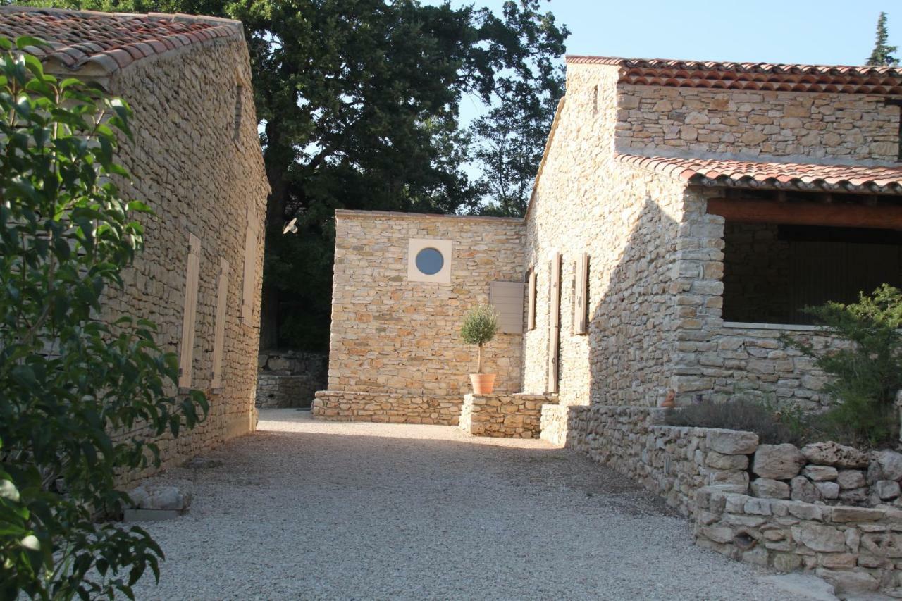 Le Hameau Fleur De Pierres , , Et Table D'hotes Guest house